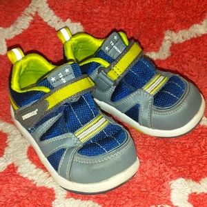 Tsukihoshi baby shoe